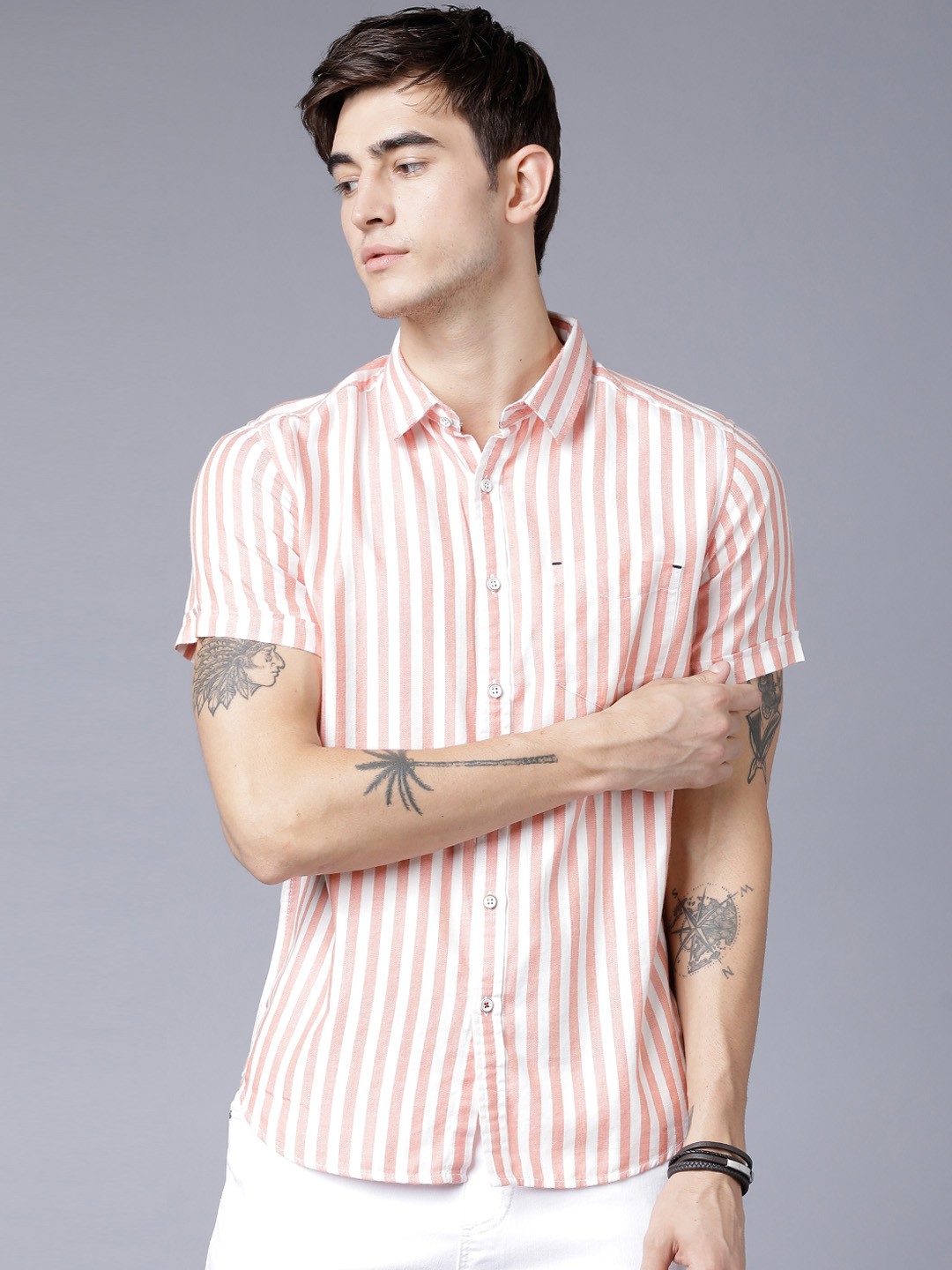 

LOCOMOTIVE Men Pink & White Slim Fit Striped Casual Shirt
