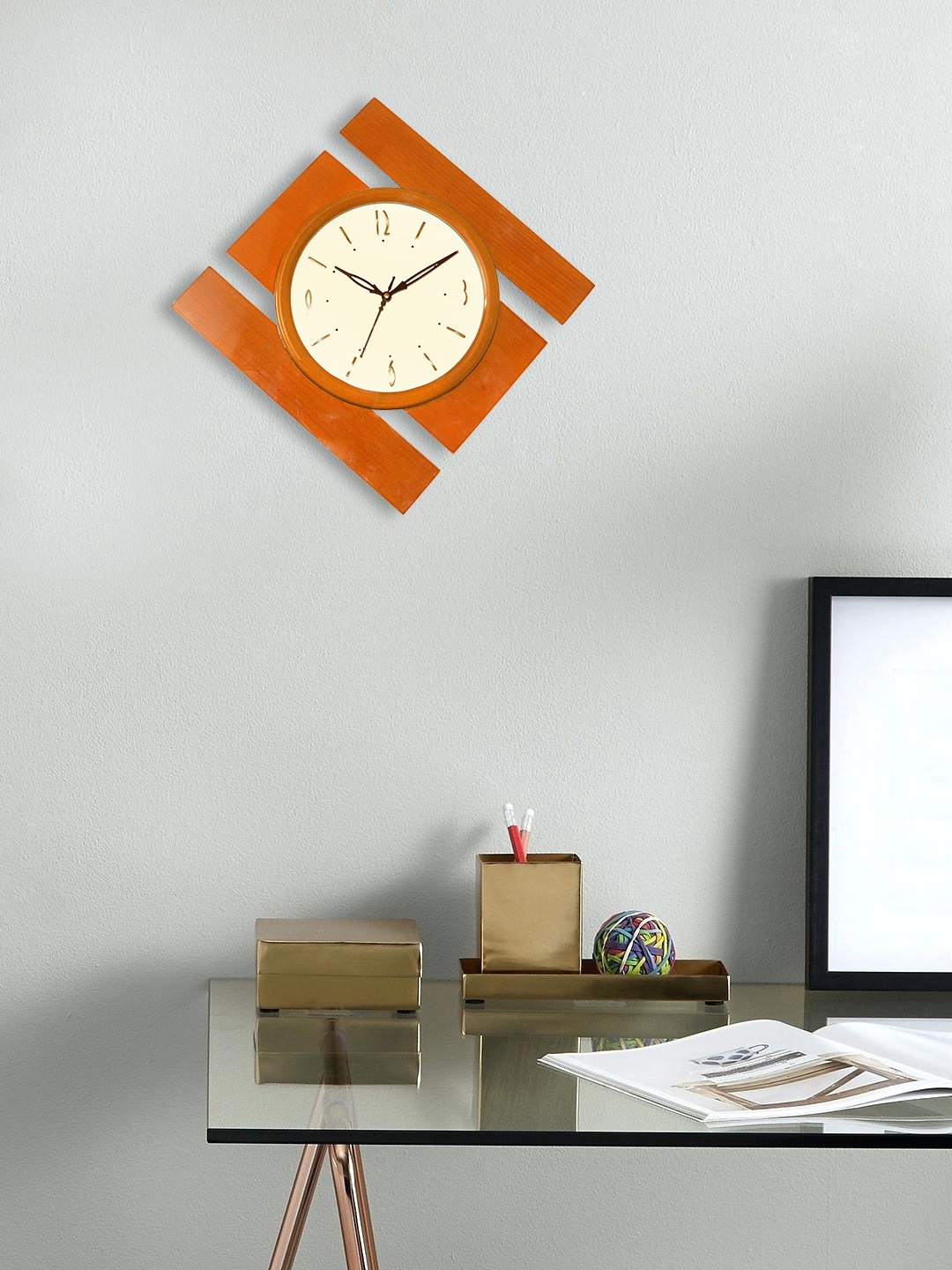 

eCraftIndia Off-White & Tan Handcrafted Round Solid Analogue Wall Clock
