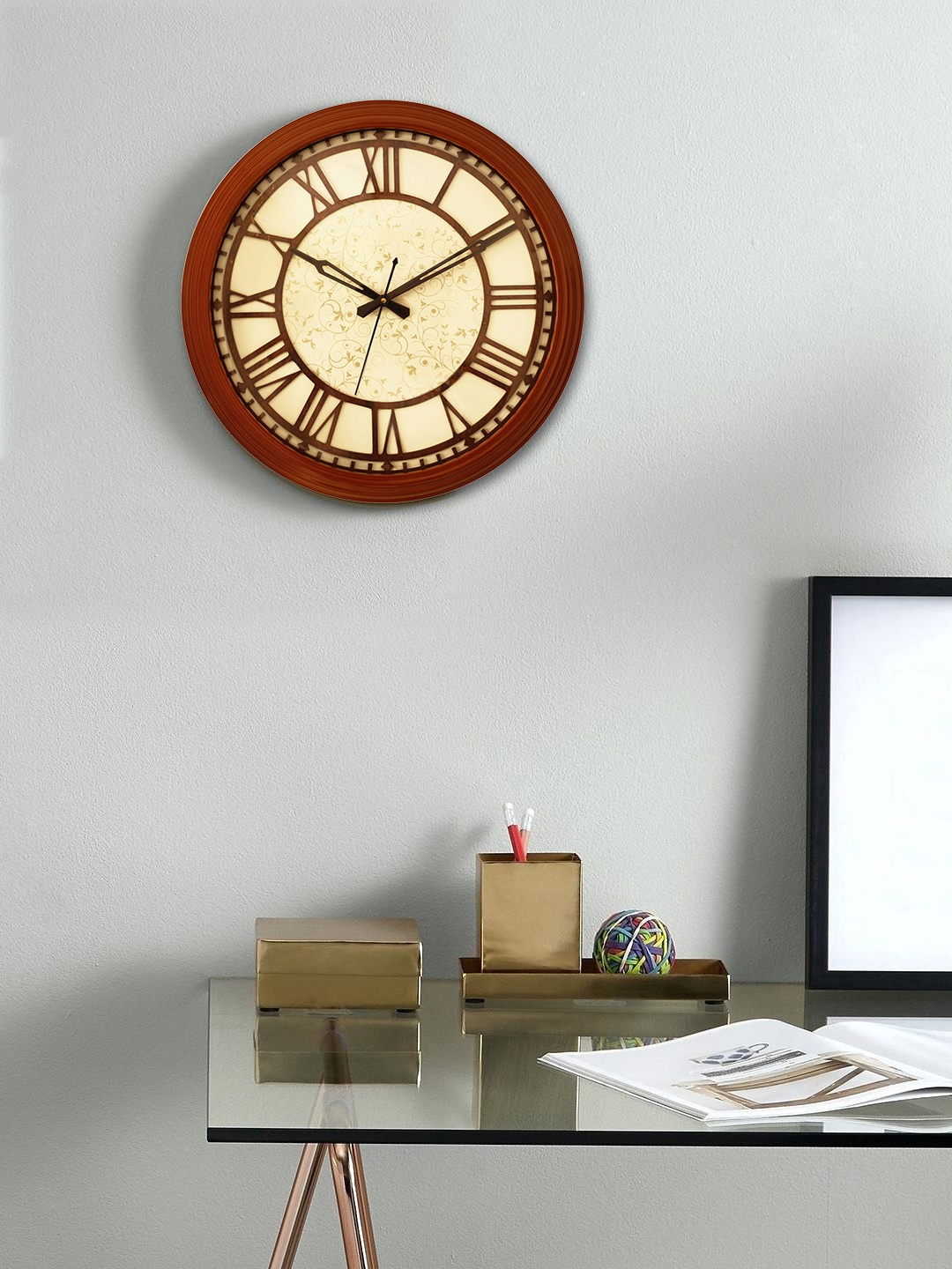 

eCraftIndia Brown Handcrafted Round Printed Analogue Wall Clock