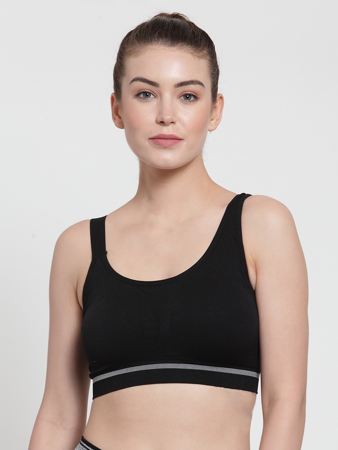 

PrettyCat Black Solid Non-Wired Lightly Padded Sports Bra