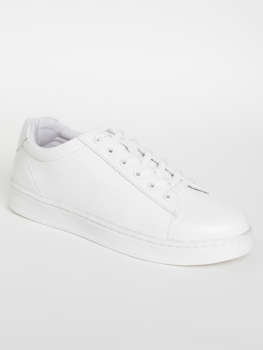 

LOCOMOTIVE Men White Sneakers