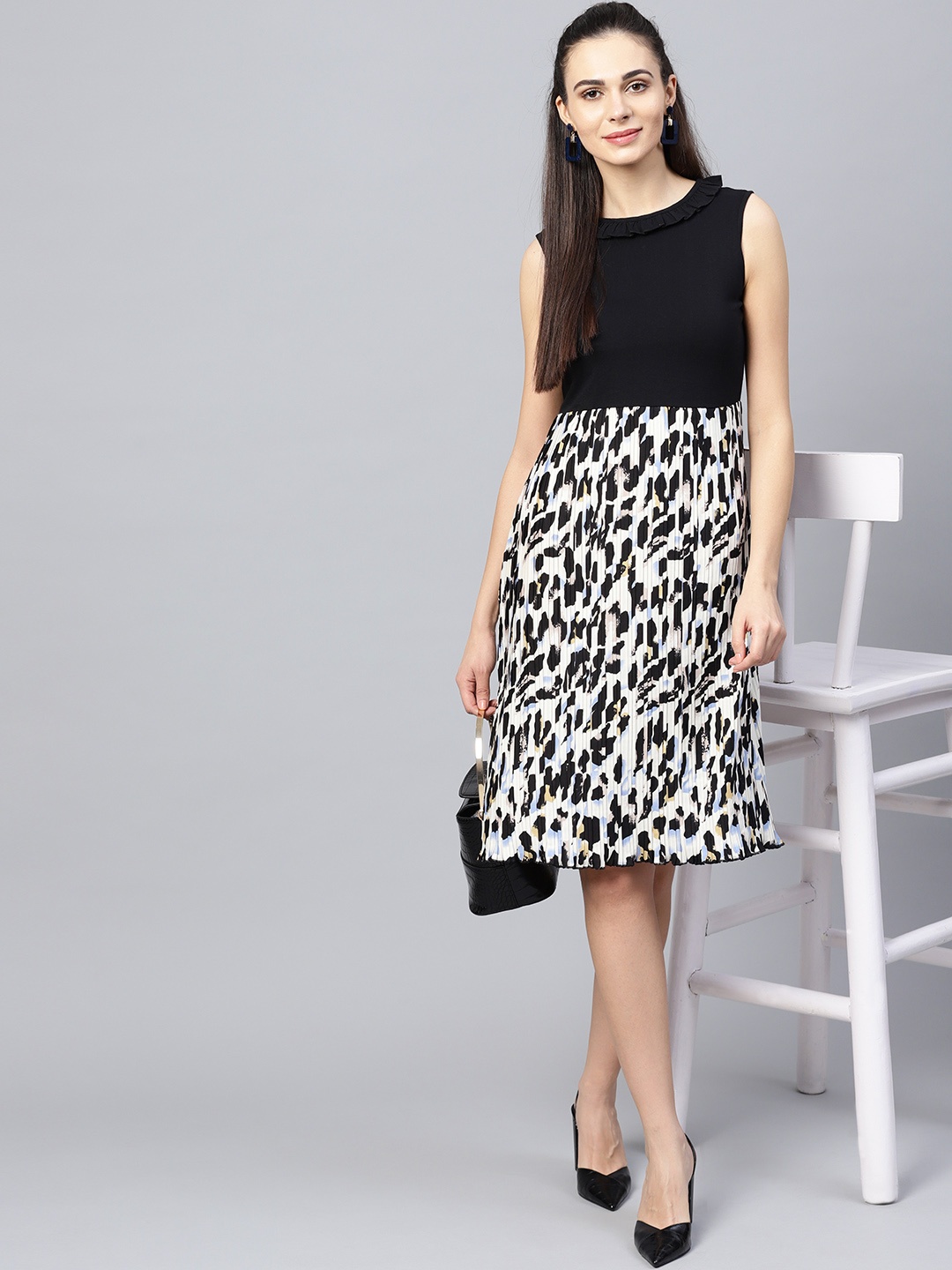 

Athena Women Black & White Animal Print Pleated A-Line Dress