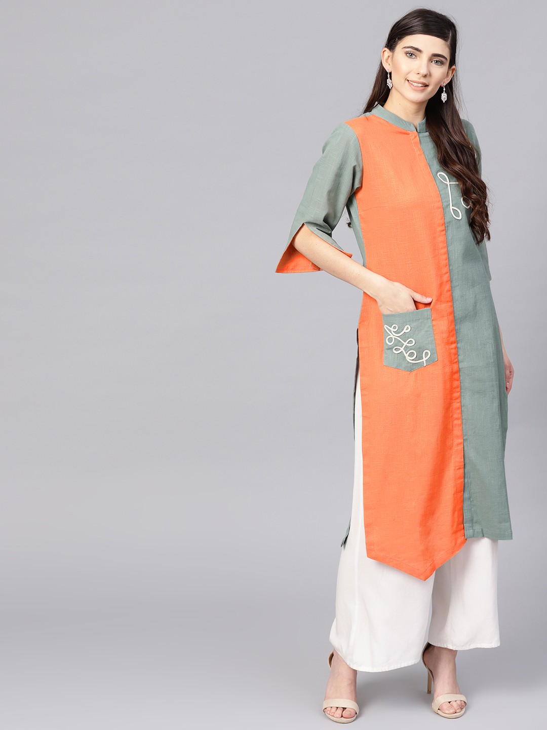 

Varanga Women Green & Orange Colourblocked Panelled Straight Kurta