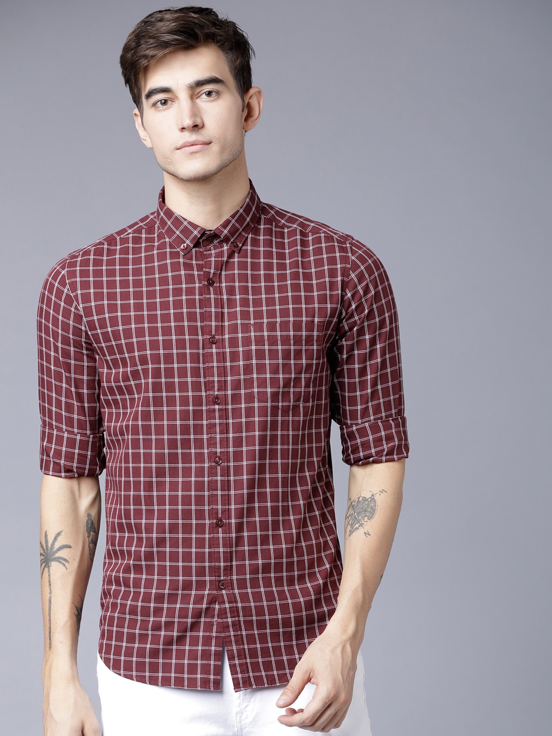 

Black coffee Men Maroon & White Slim Fit Checked Casual Shirt