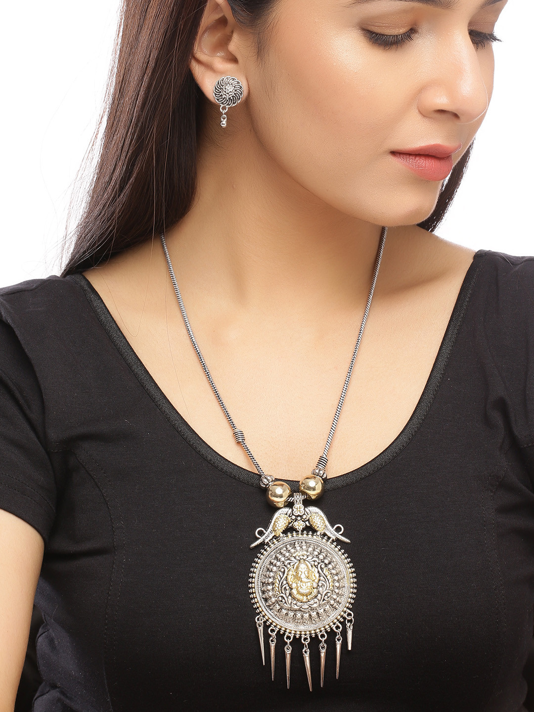 

Silvermerc Designs Women Gold-Plated Jewellery Set, Silver