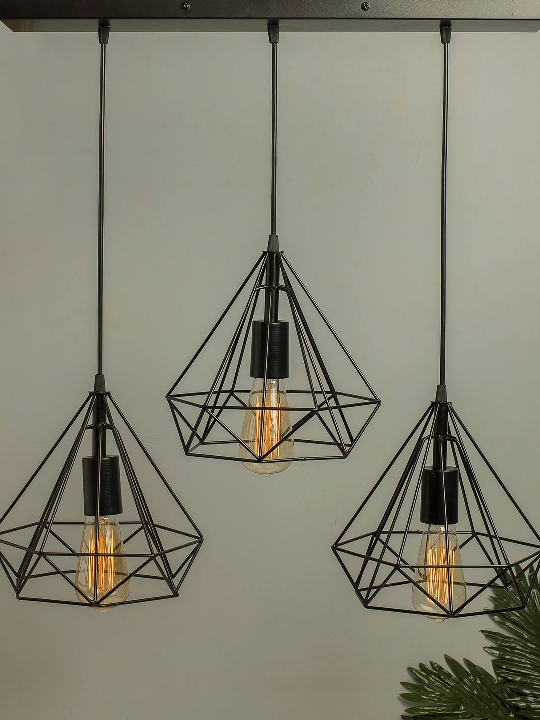

Homesake Black Solid Handcrafted Cluster Lights