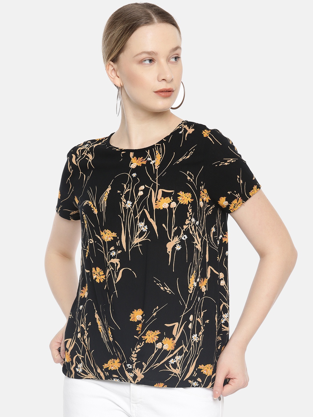 

Vero Moda Women Black & Yellow Printed Top