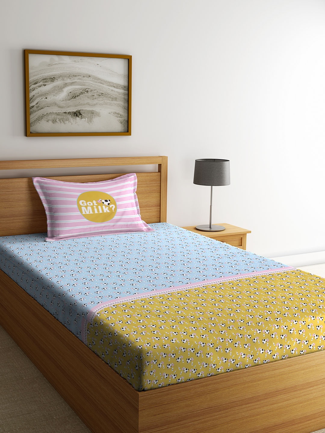 

SPACES Blue & White Graphic 180 TC Cotton Single Bedsheet with 1 Pillow Cover