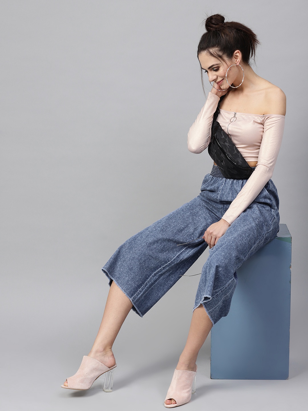 

SASSAFRAS Women Navy Blue Flared Faded Denim Culottes