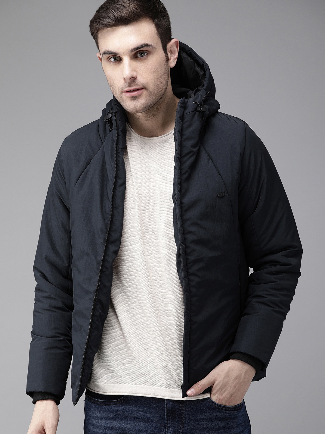 

The Roadster Lifestyle Co Men Solid Navy Blue Hooded Padded Jacket