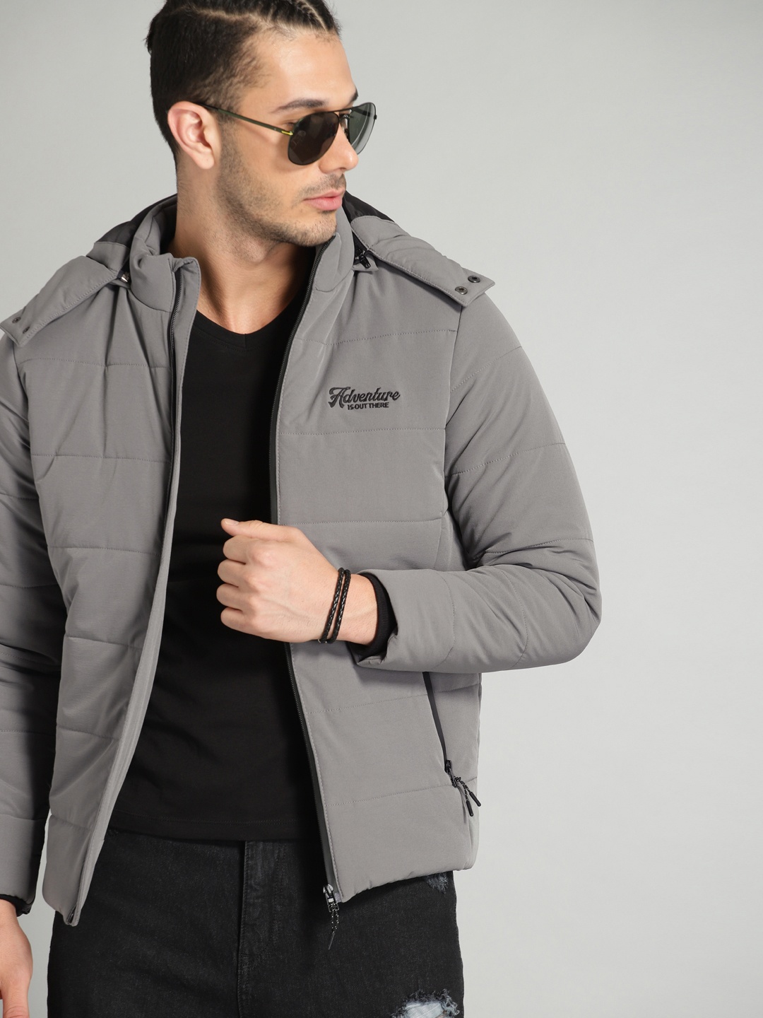 

The Roadster Lifestyle Co Men Grey Solid Puffer Jacket