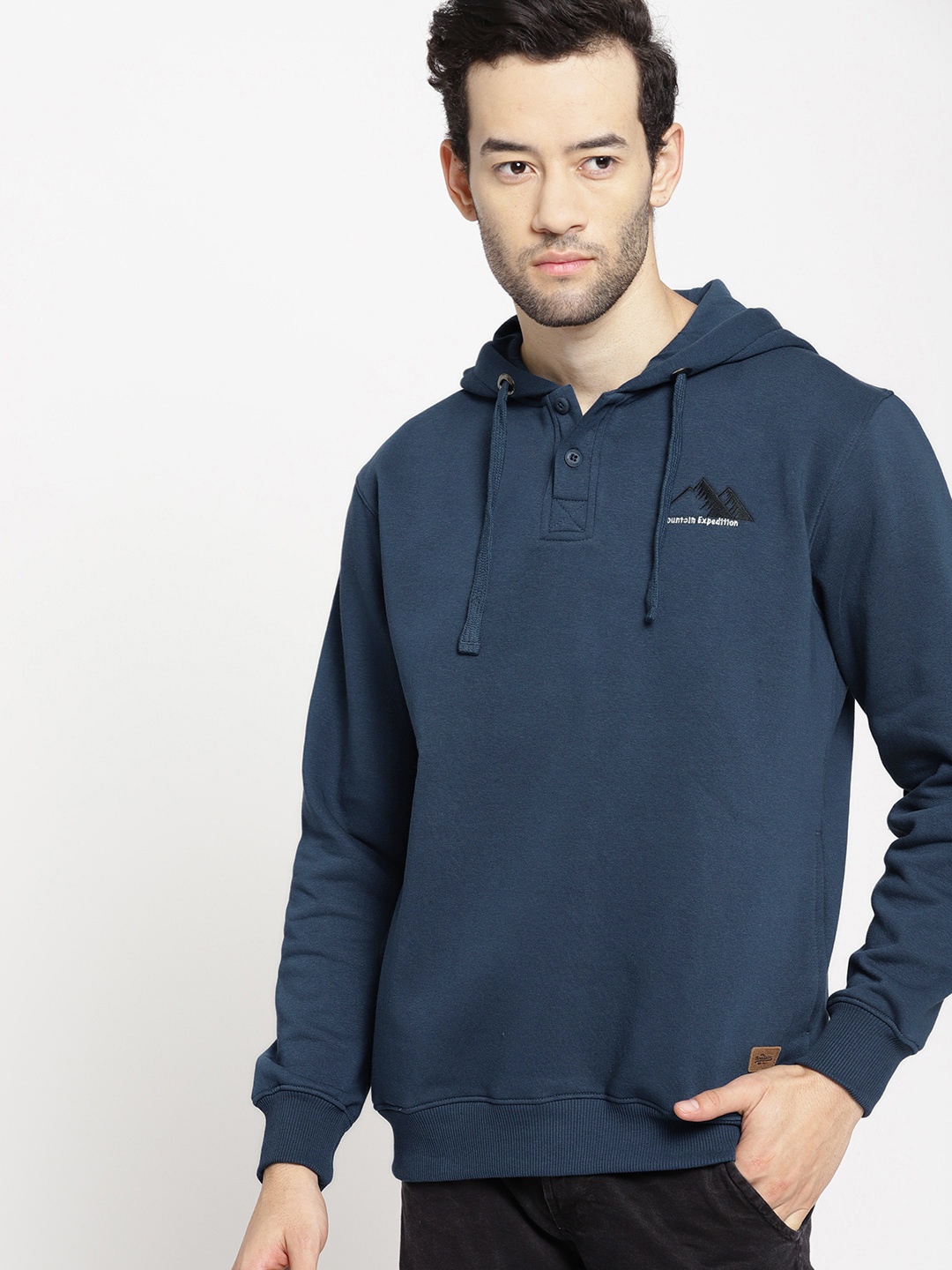 

The Roadster Lifestyle Co Men Navy Blue Solid Hooded Sweatshirt