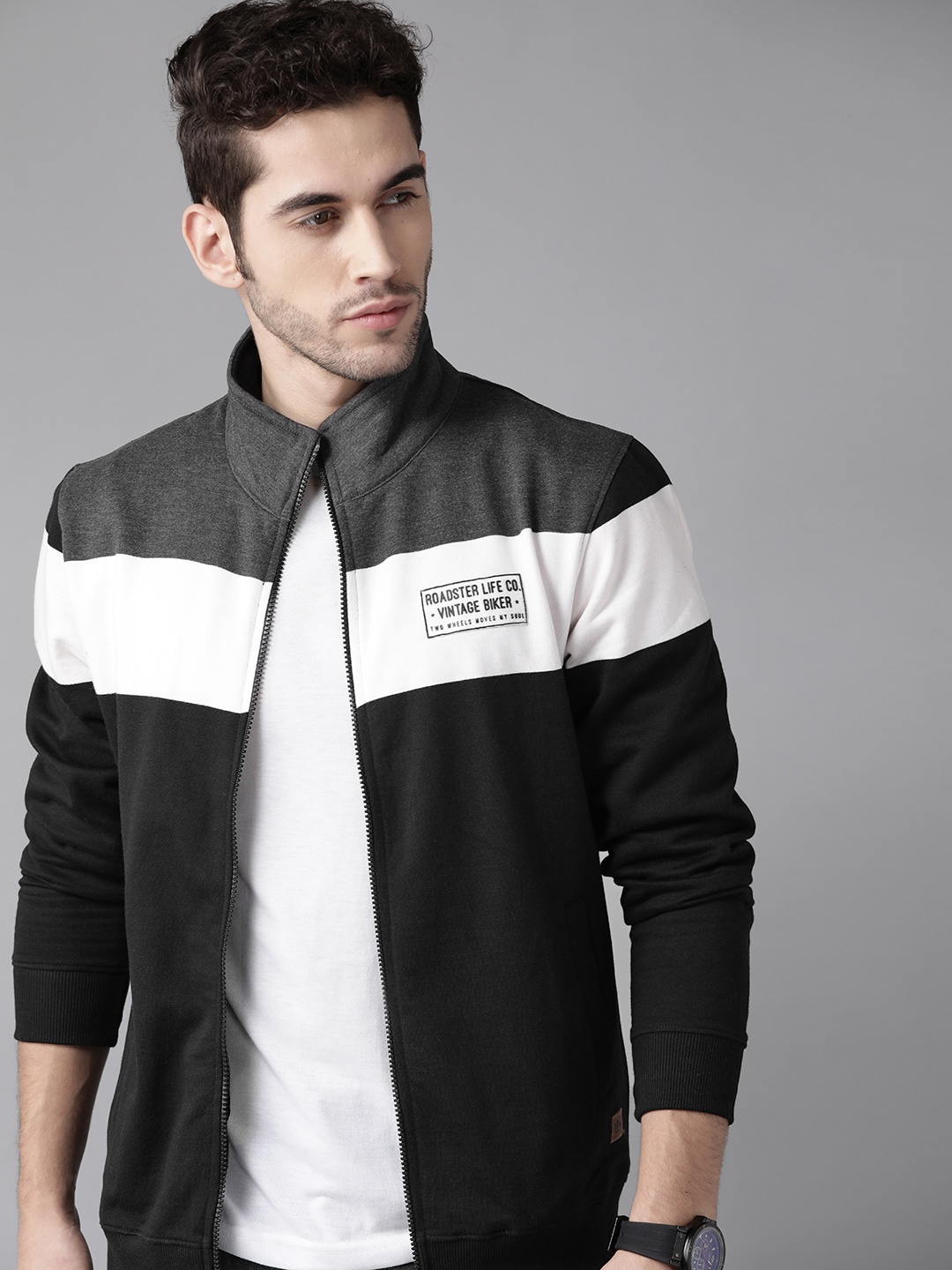 

The Roadster Lifestyle Co Men Black & Charcoal Grey Colourblocked Sweatshirt