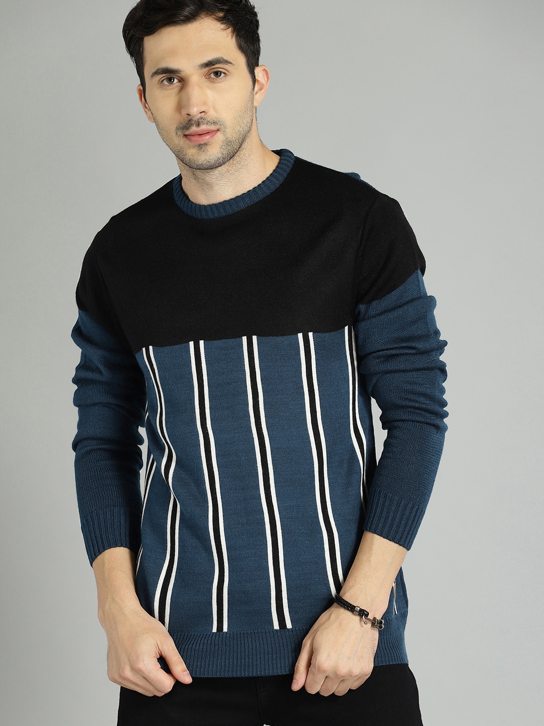 

The Roadster Lifestyle Co Men Navy Blue & Black Striped Sweater