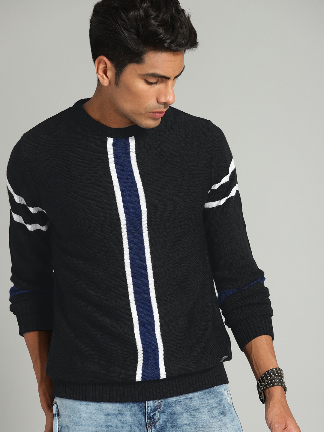 

The Roadster Lifestyle Co Men Black & White Striped Sweater