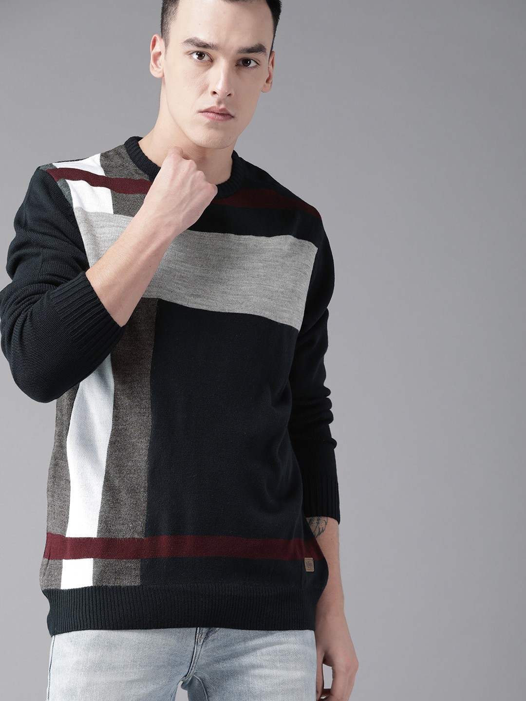 

The Roadster Lifestyle Co Men Navy Blue & Grey Colourblocked Sweater