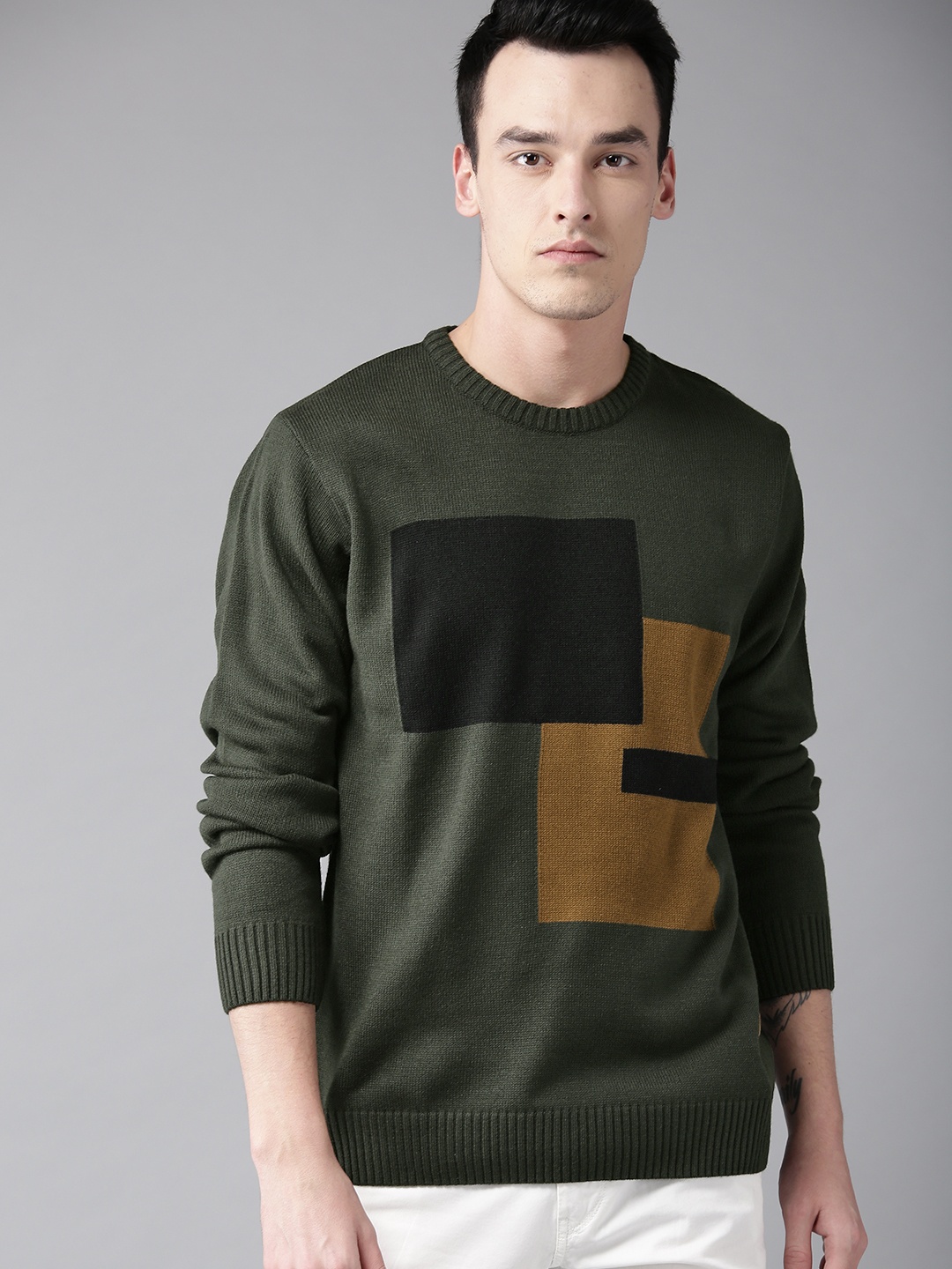 

The Roadster Lifestyle Co Men Olive Green & Black Colourblocked Sweater