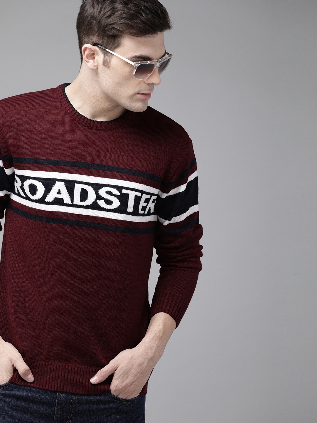 

The Roadster Lifestyle Co Men Maroon & Navy Blue Self Design Pullover Sweater