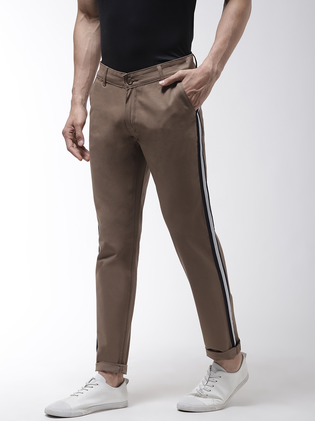 

Hubberholme Men Olive Brown Slim Fit Solid Chinos