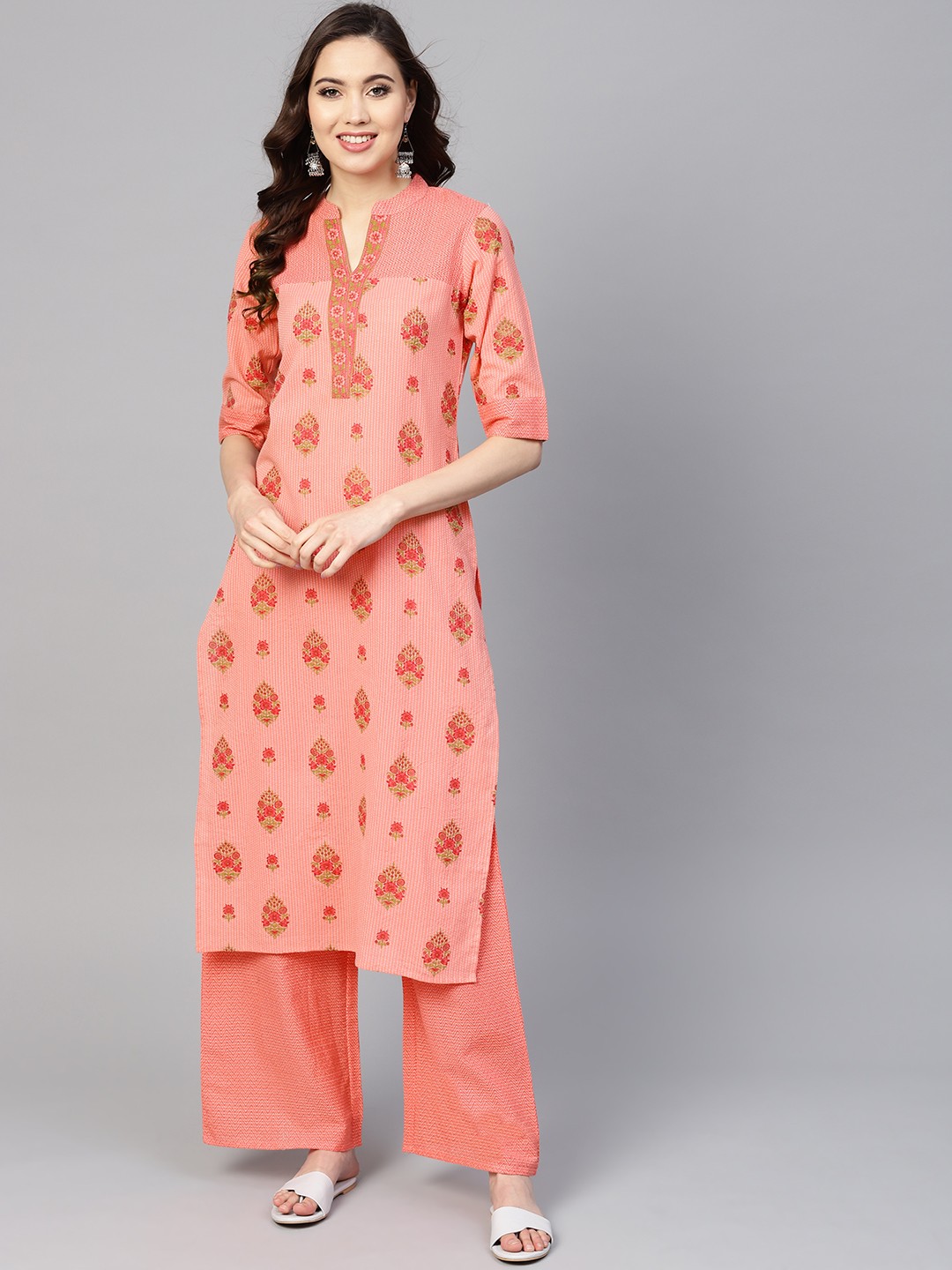 

Yuris Women Peach-Coloured Printed Straight Kurta