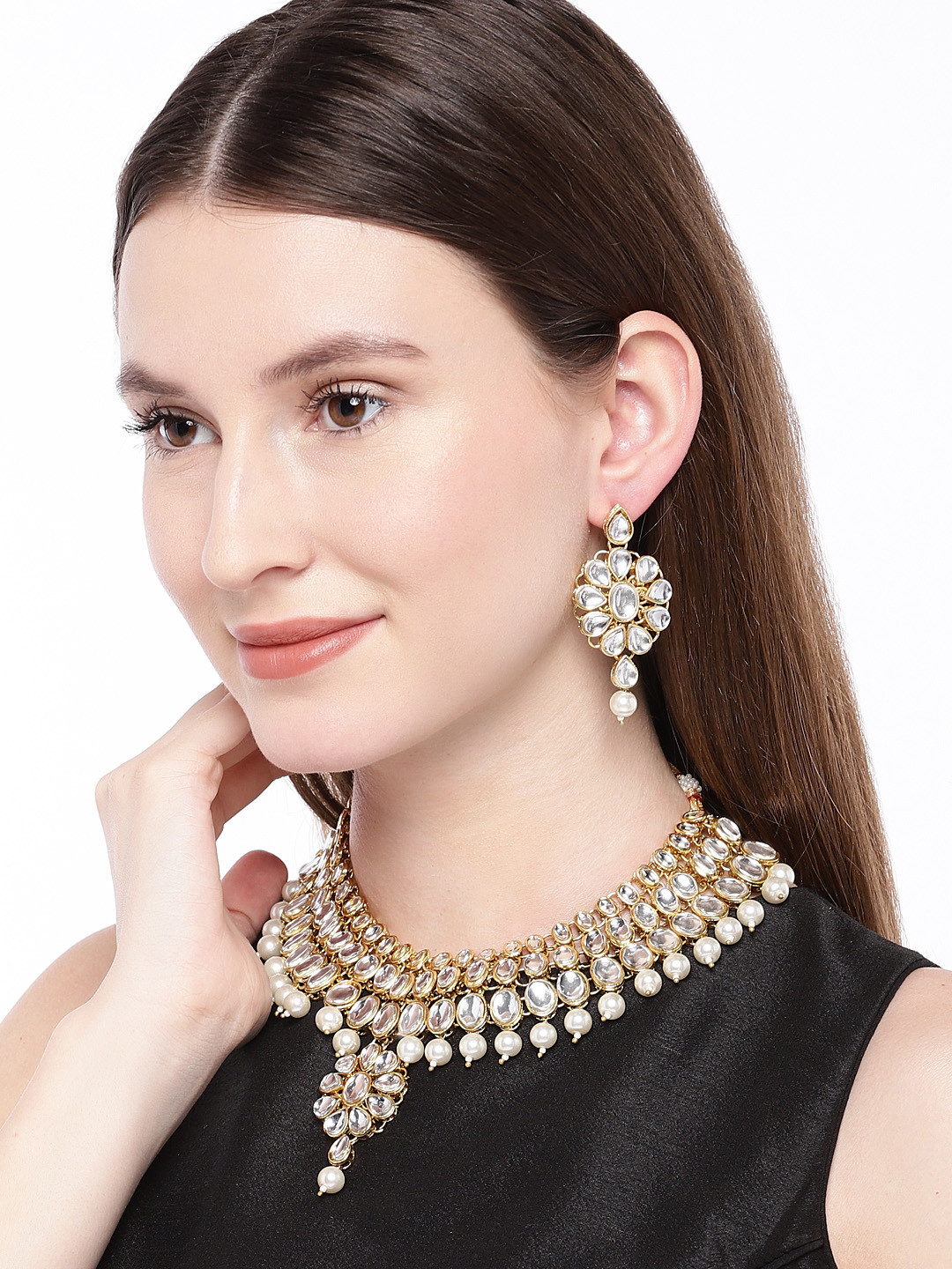 

Peora Women Gold-Plated Pearl & Kundan Stone Studded Jewellery Set