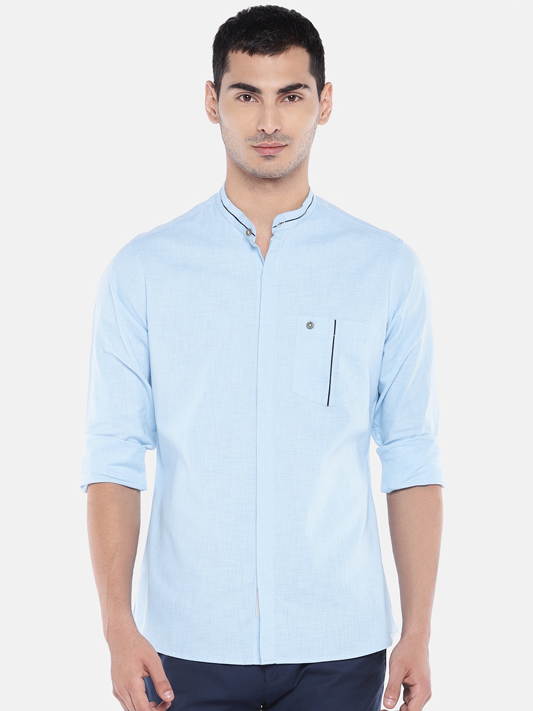 

EVOQ Men Blue Regular Fit Solid Casual Shirt