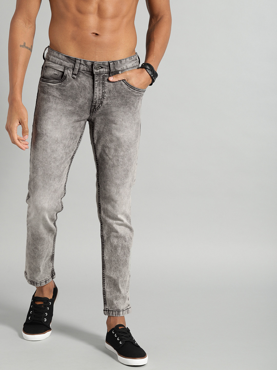 

Roadster Men Grey Slim Tapered Fit Mid-Rise Clean Look Stretchable Ankle Length Jeans