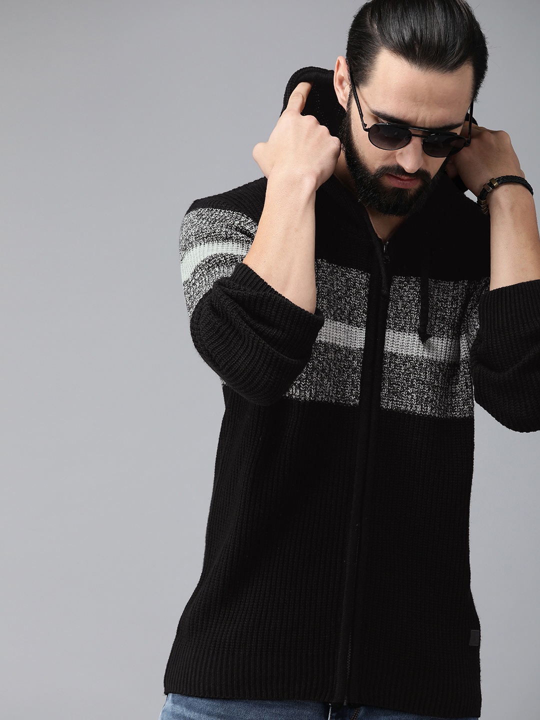 

The Roadster Lifestyle Co Men Black & Grey Colourblocked Front-Open Hooded Sweater