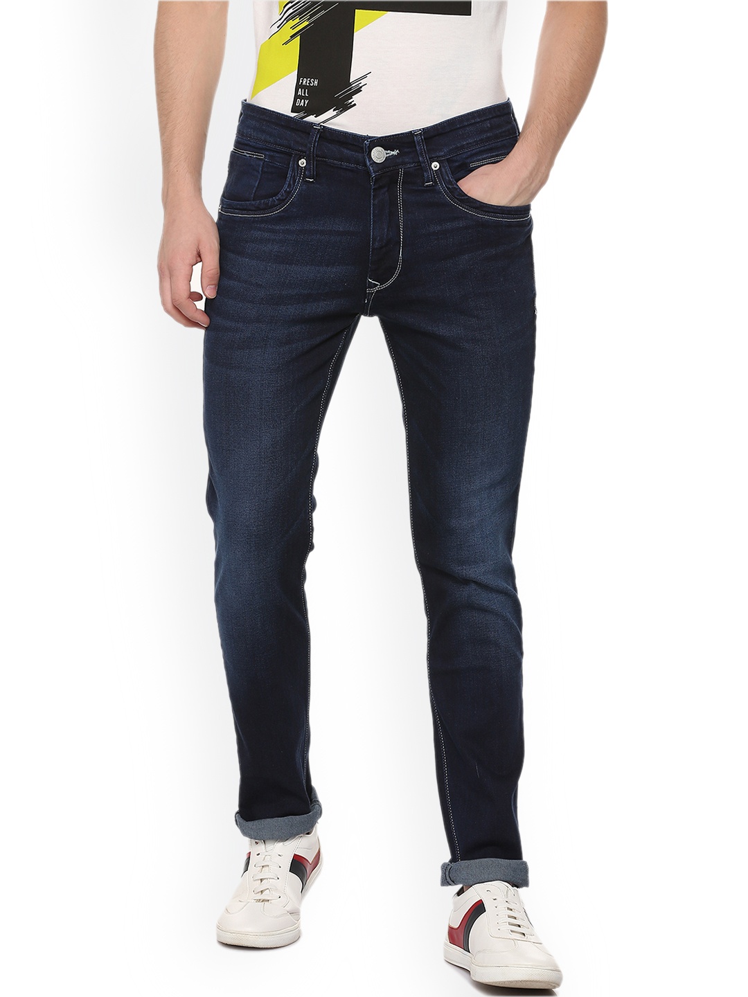 

People Men Blue Slim Fit Mid-Rise Clean Look Jeans