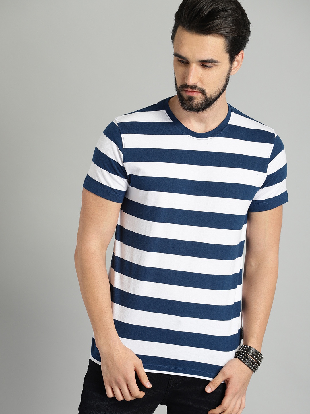 

Roadster Men Blue & White Striped Round Neck T-shirt