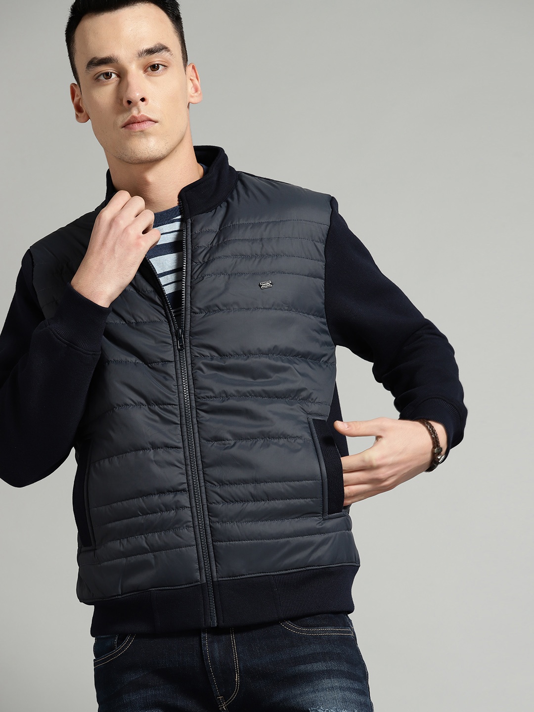 

The Roadster Lifestyle Co Men Navy Blue Solid Padded Jacket