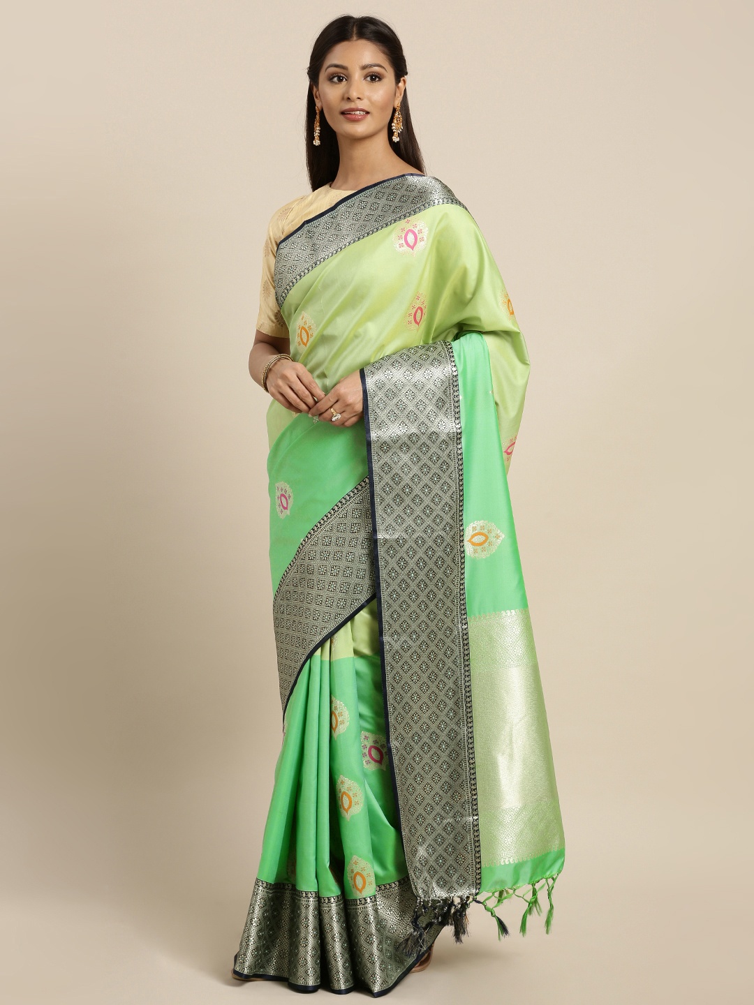 

Varkala Silk Sarees Green & Navy Blue Silk Blend Woven Design Kanjeevaram Saree