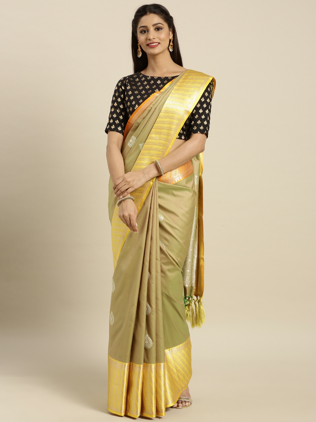 

Varkala Silk Sarees Green & Beige Silk Blend Woven Design Kanjeevaram Saree