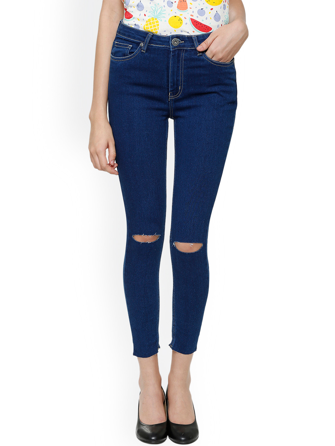 

People Women Navy Blue Slim Fit Mid-Rise Mildly Distressed Stretchable Jeans