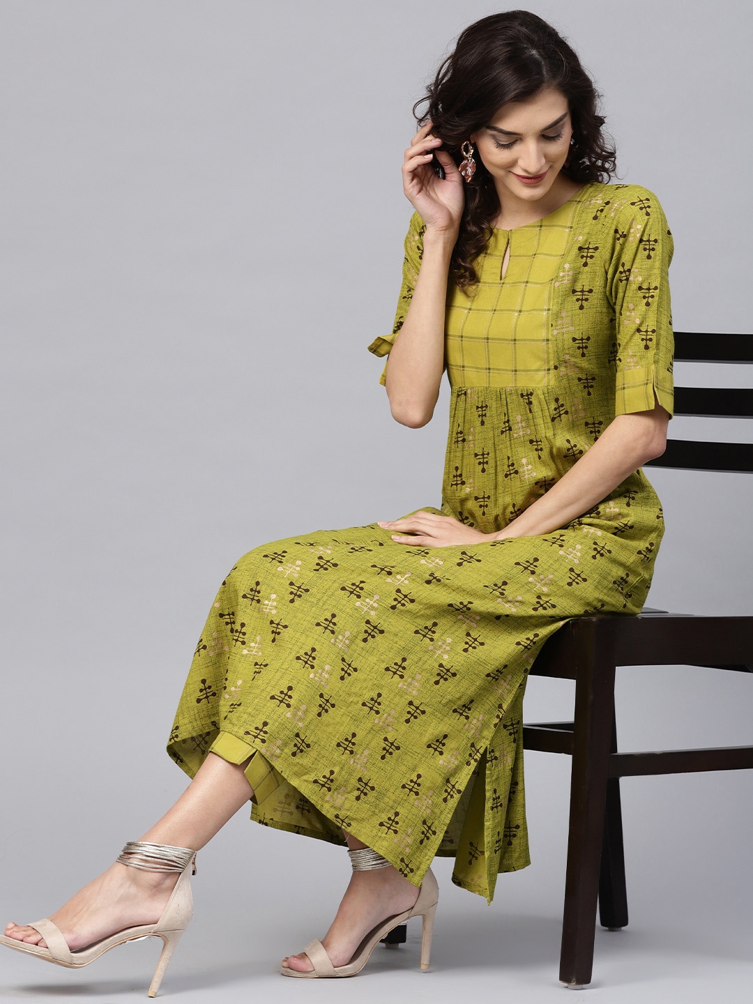 

GERUA Women Green & Brown Printed Kurta with Trousers