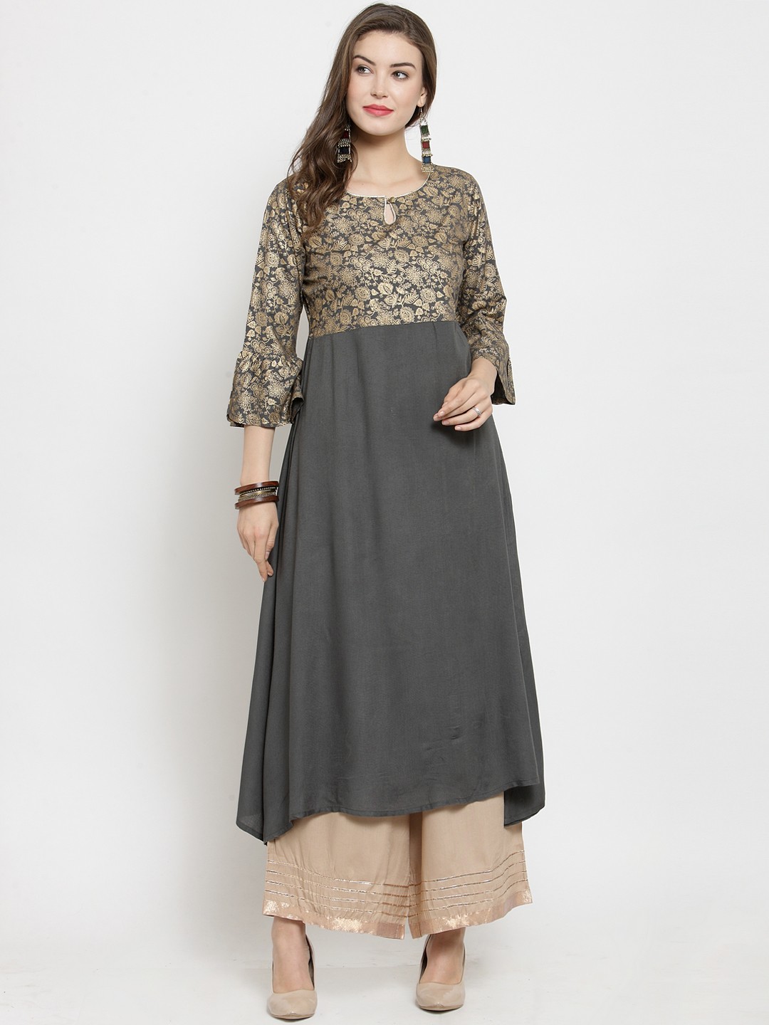 

Varanga Women Grey & Beige Printed Kurta with Palazzos