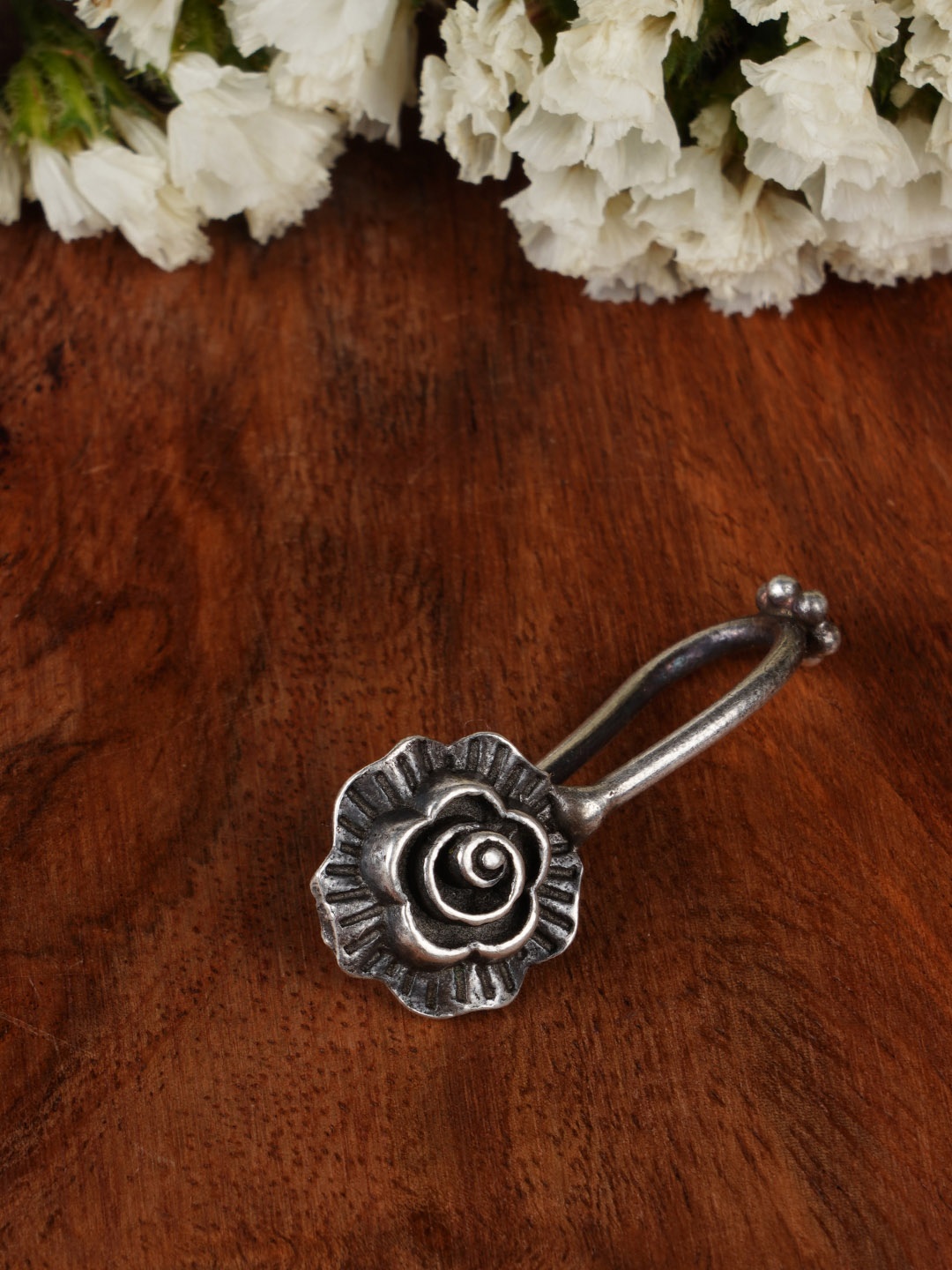 

FIROZA Oxidised Silver-Toned Floral Clip-On Ear Cuff