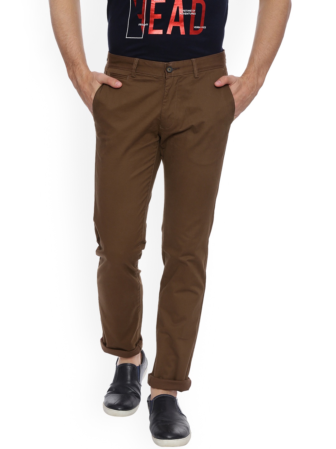 

Basics Men Brown Tapered Fit Solid Chinos