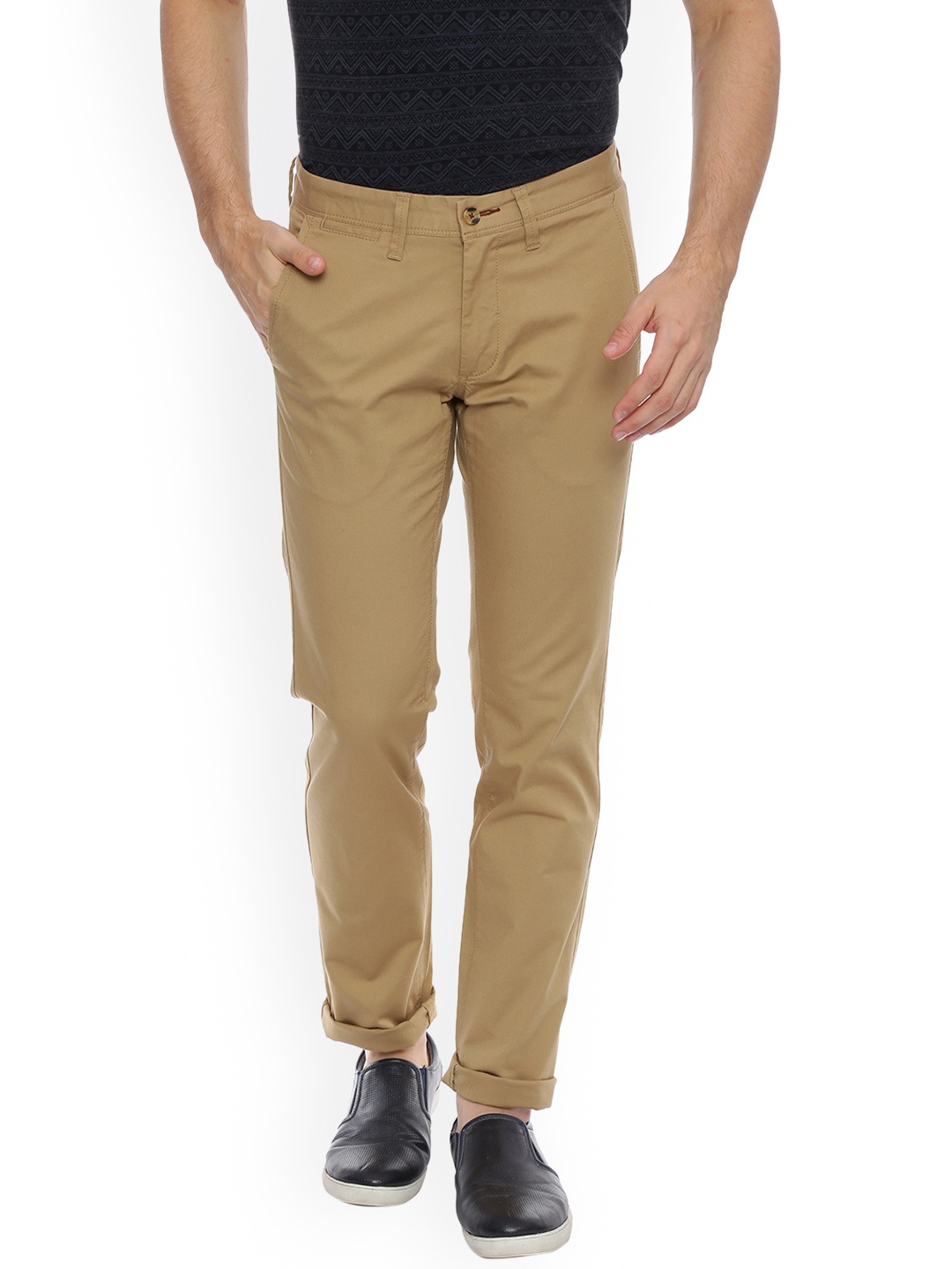 

Basics Men Khaki Tapered Fit Solid Chinos