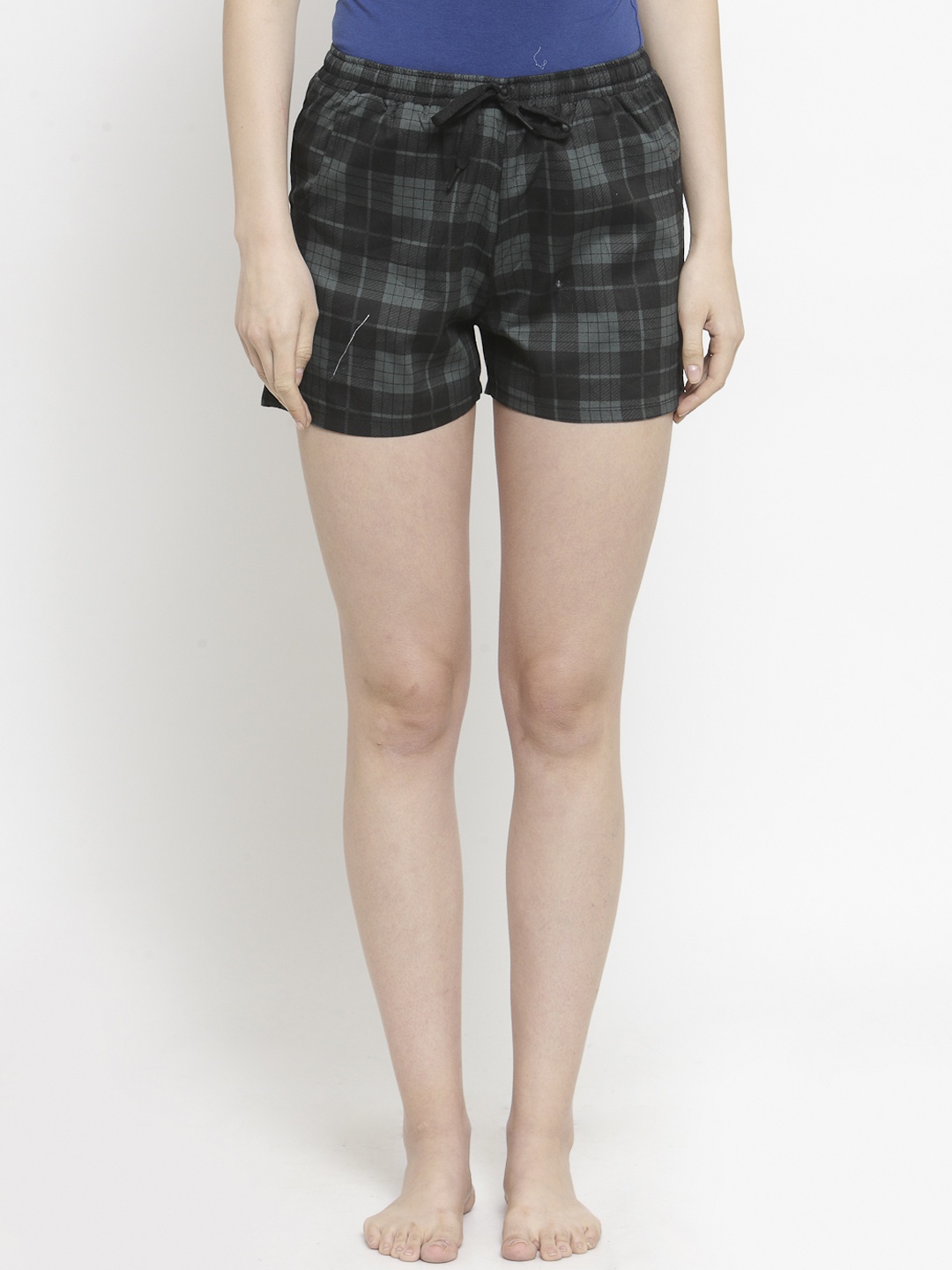 

Claura Women Green & Black Solid Lounge Shorts