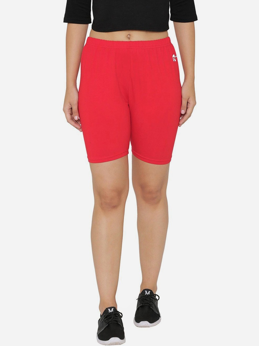 

N-Gal Women Red Solid Regular Fit Sports Shorts