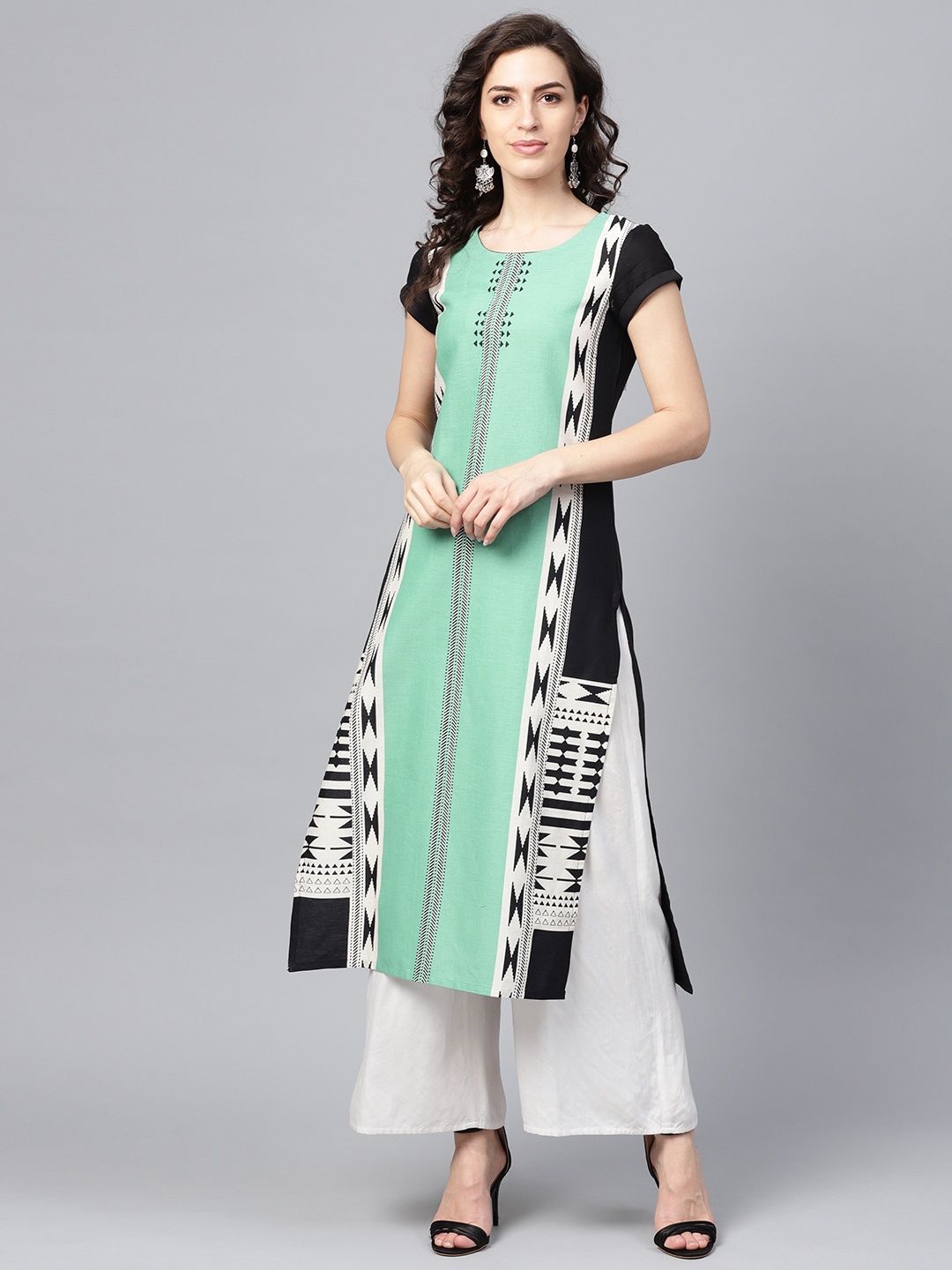 

W Women Sea Green & Black Printed Straight Kurta