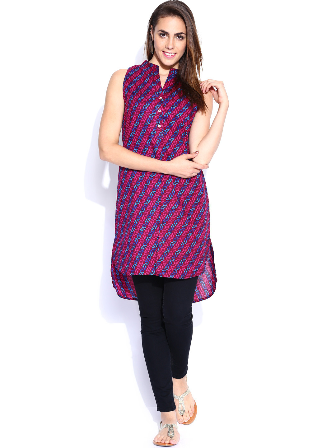 

Vishudh Maroon & Blue Printed Kurta
