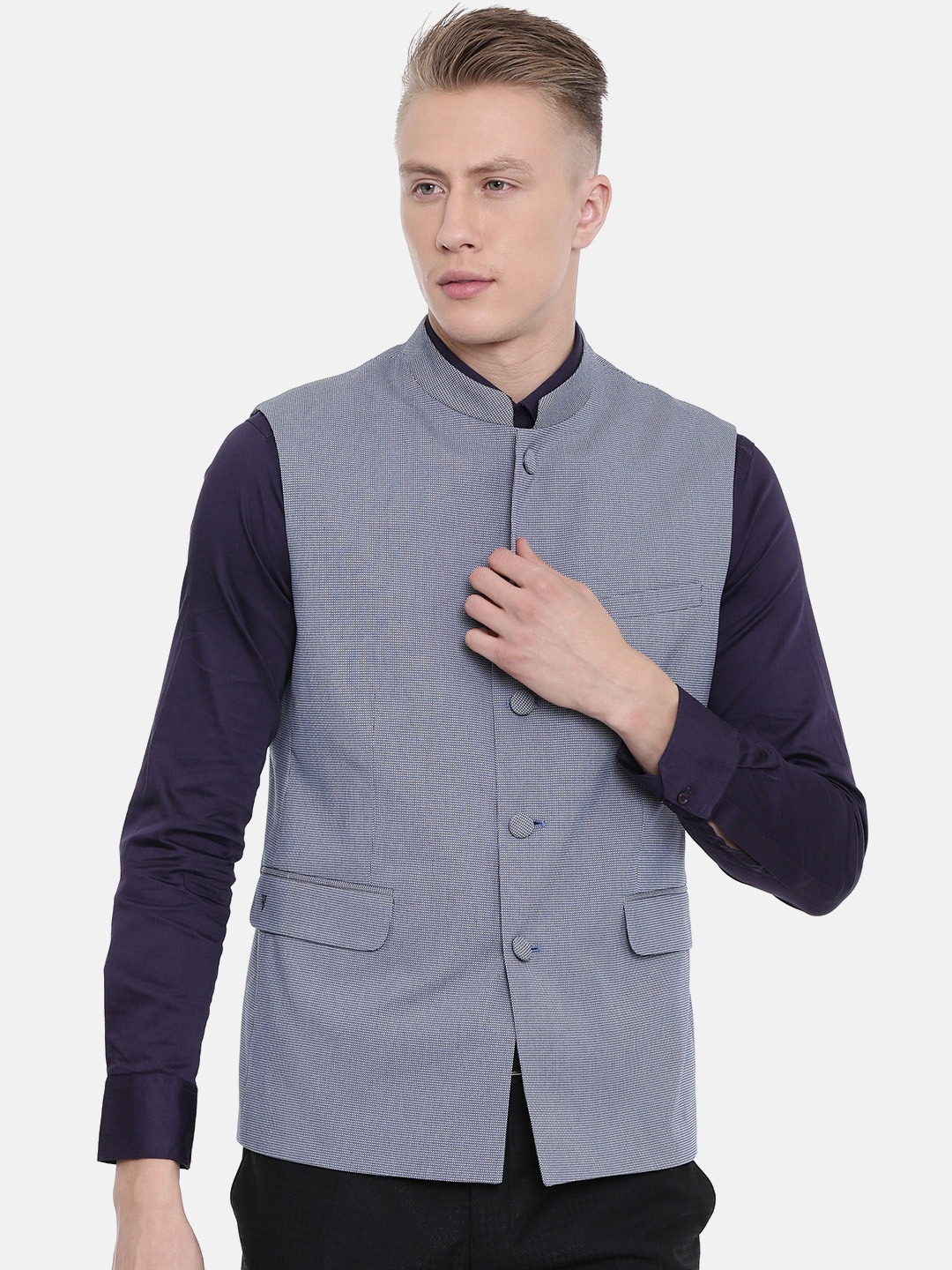 

Van Heusen Men Navy Blue & Off-White Slim Fit Woven Design Nehru Jacket