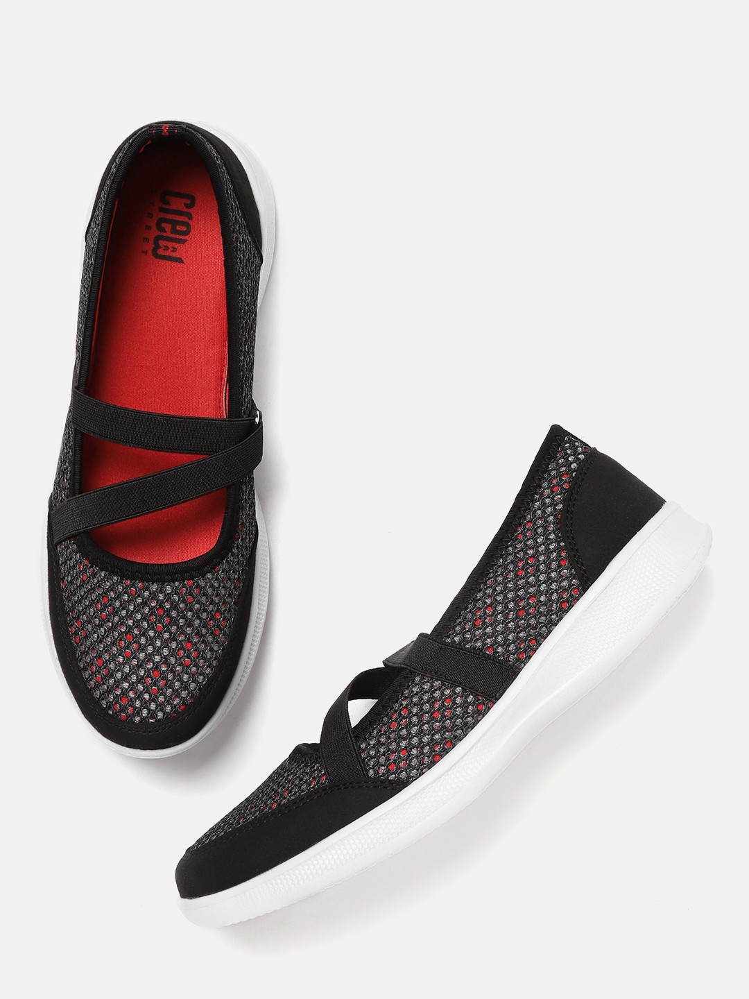 

Crew STREET Women Black & Charcoal Grey Walking Shoes