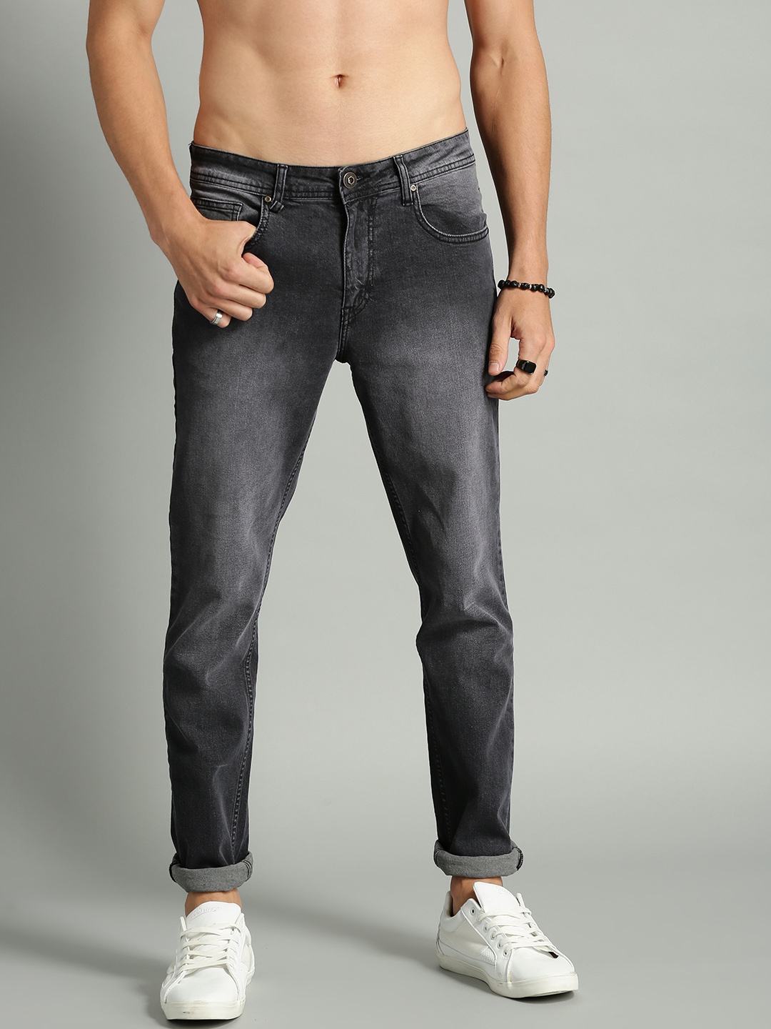 

The Roadster Lifestyle Co Men Black Skinny Fit Mid-Rise Clean Look Stretchable Jeans, Charcoal