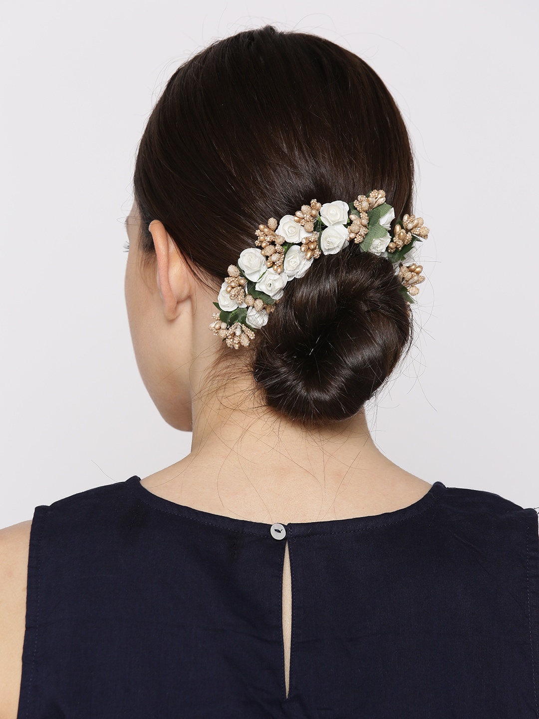 

Priyaasi Women White & Rose Gold-Toned Beaded Floral Handcrafted Hair Accessory