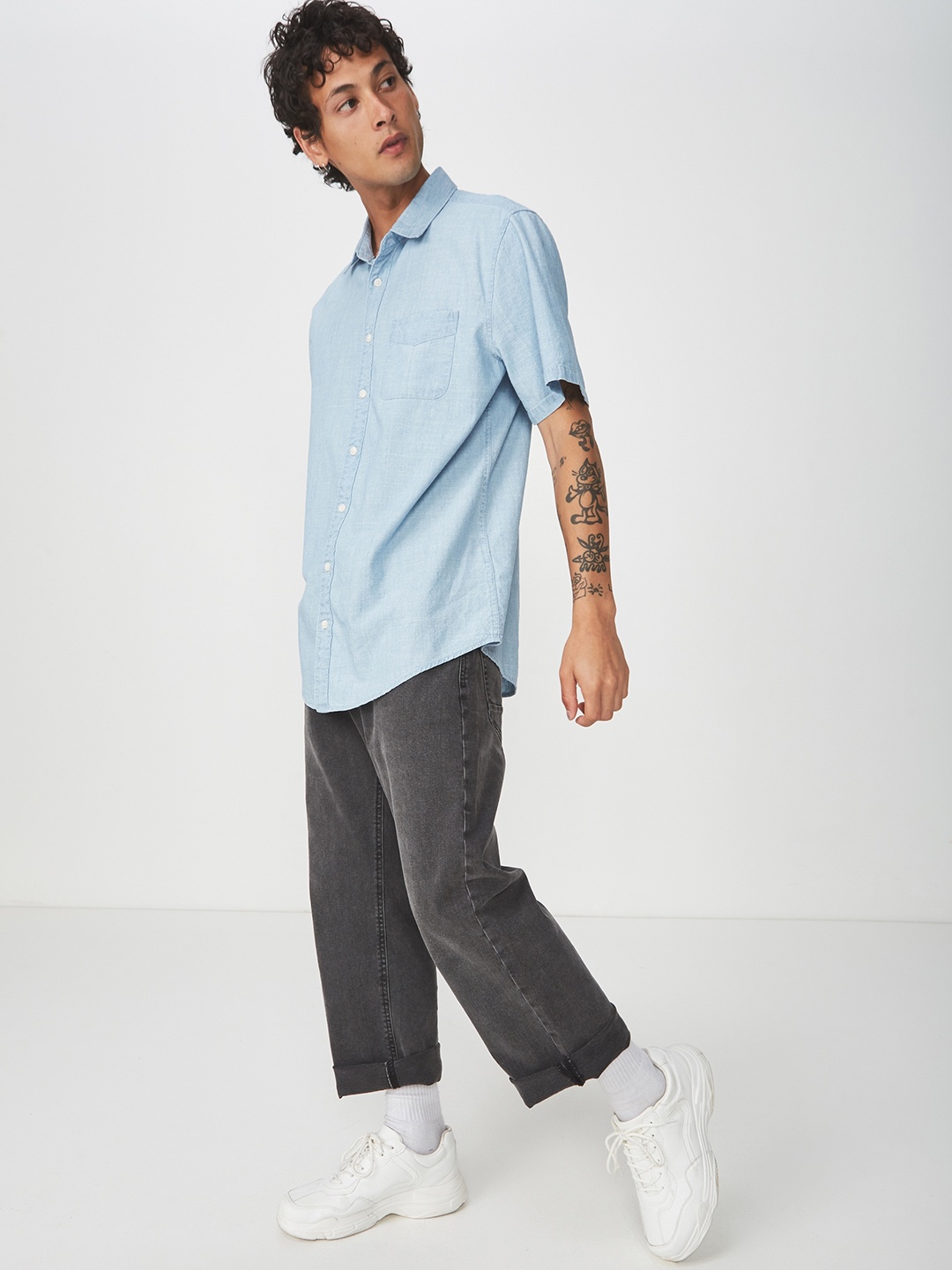 

COTTON ON Men Blue Slim Fit Solid Casual Shirt
