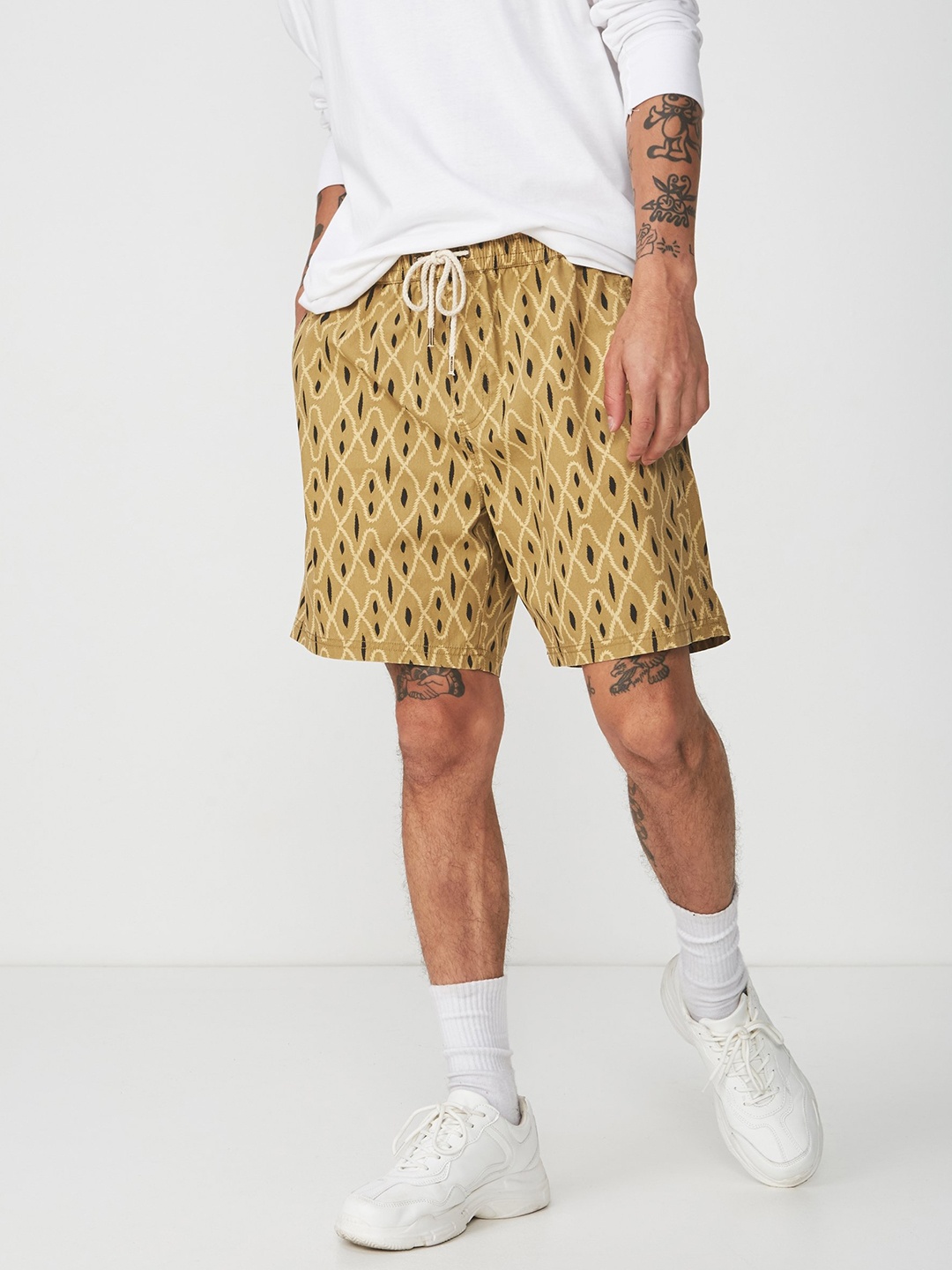 

COTTON ON Men Mustard Yellow Printed Regular Fit Regular Shorts