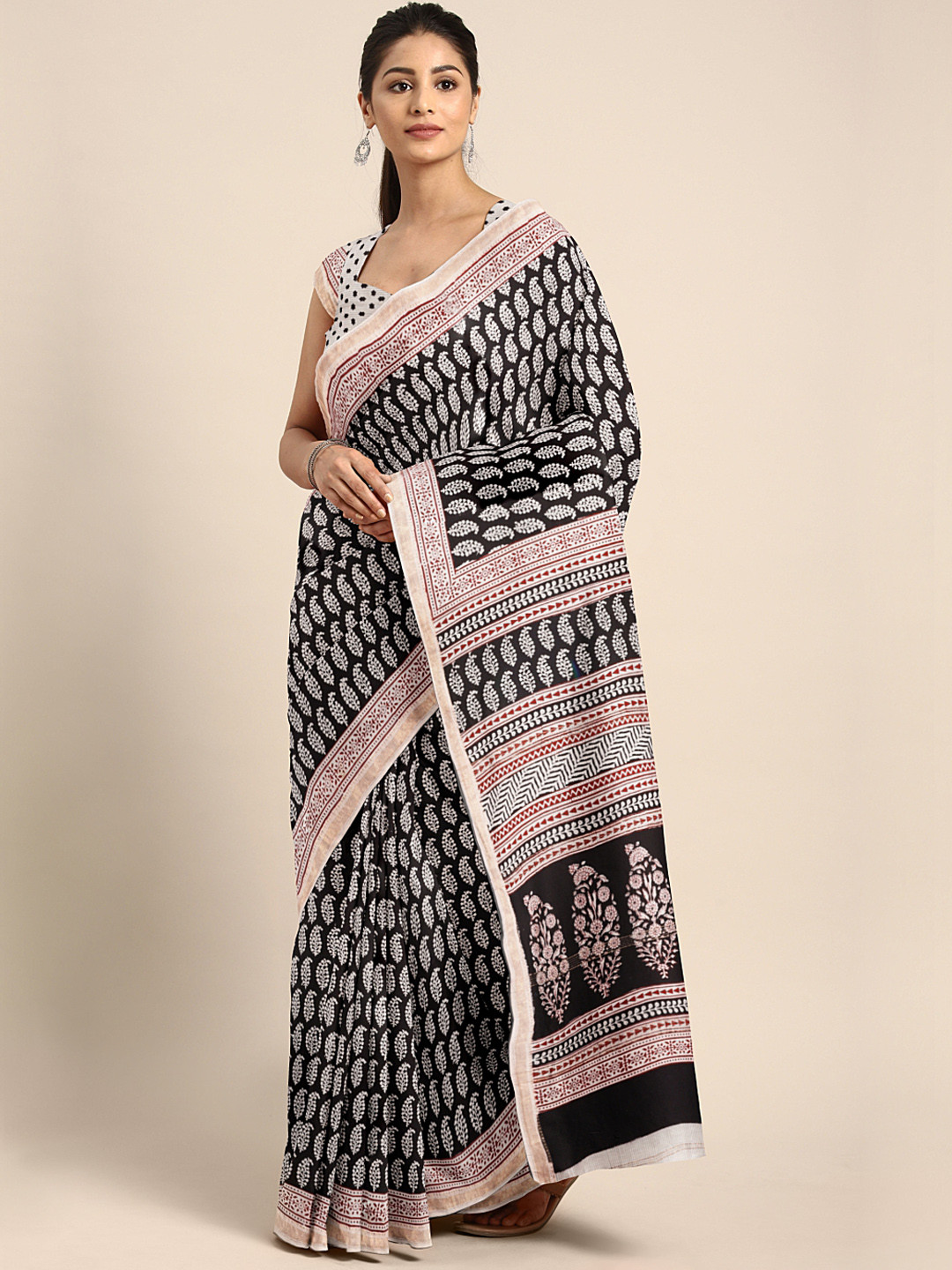 

Kalakari India Black & Beige Printed Maheshwari Handloom Sustainable Saree